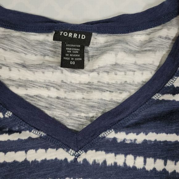 Torrid Vneck Short Sleeve Striped Tshirt - Picture 2 of 3